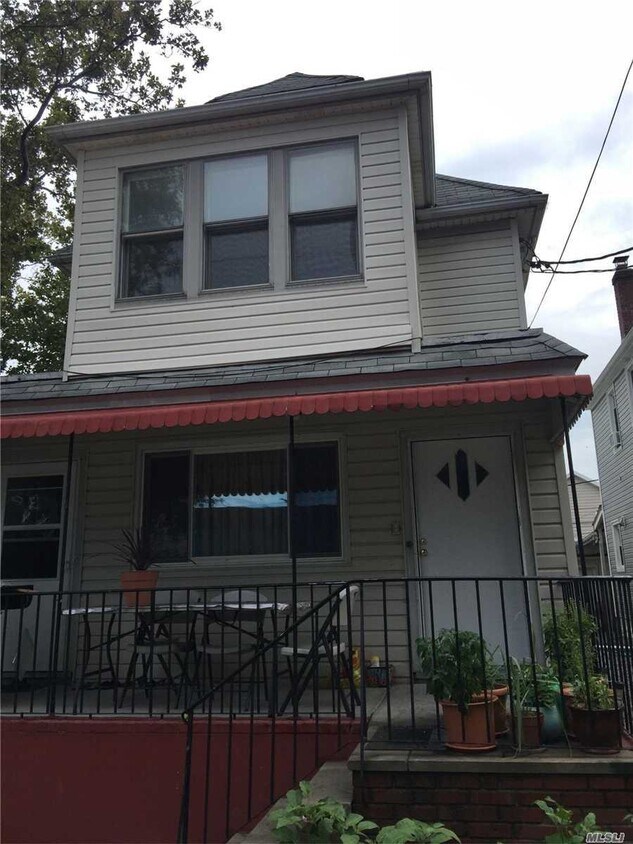 Building Photo - 109-01 109th St