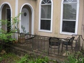 Building Photo - 1607 Palma Plaza