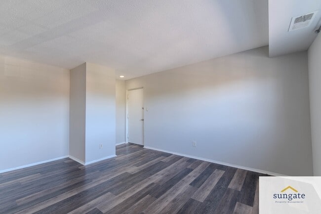 Foto del edificio - 11912 Tarragon Rd