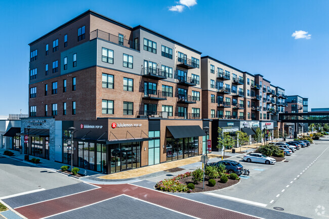 Market Street - Residences at The Promenade