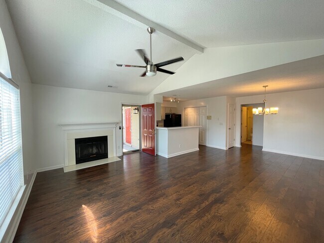 Building Photo - 218 Waters Edge Ln