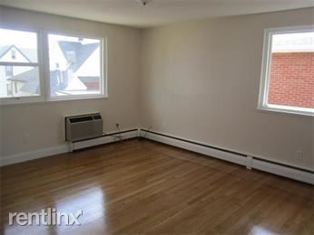 Foto del edificio - 18 Newbury Ave