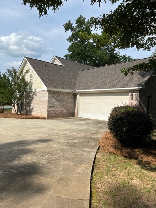 Foto del edificio - 127 Chesapeake Ct