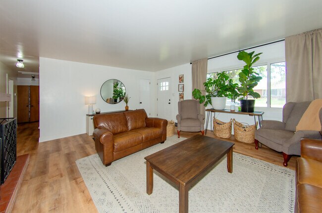 Foto del edificio - 5512 Frederick Drive