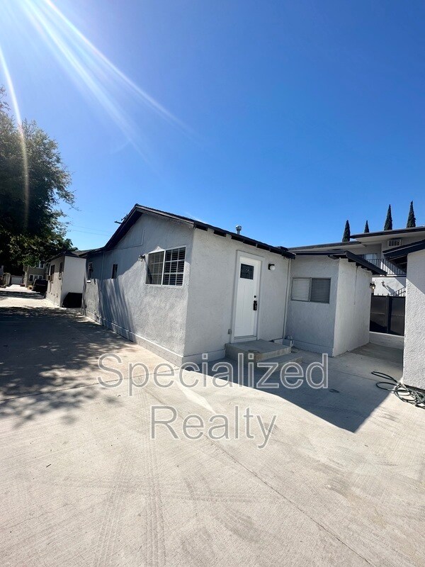 Primary Photo - 500 Hill Dr