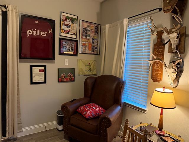 Foto del edificio - 15904 Holly Crk