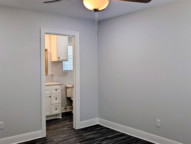 Building Photo - 20102 Chipplegate Ln