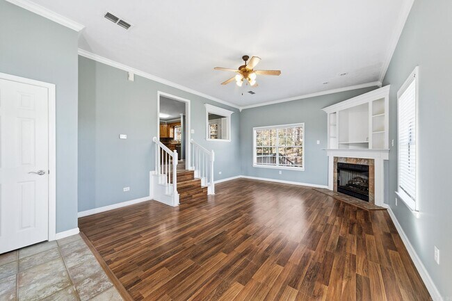 Foto del edificio - 20 Hillcrest Ln