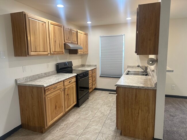 Building Photo - 2710 Hangtree Ct