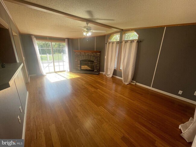 Foto del edificio - 772 Quarry Rd