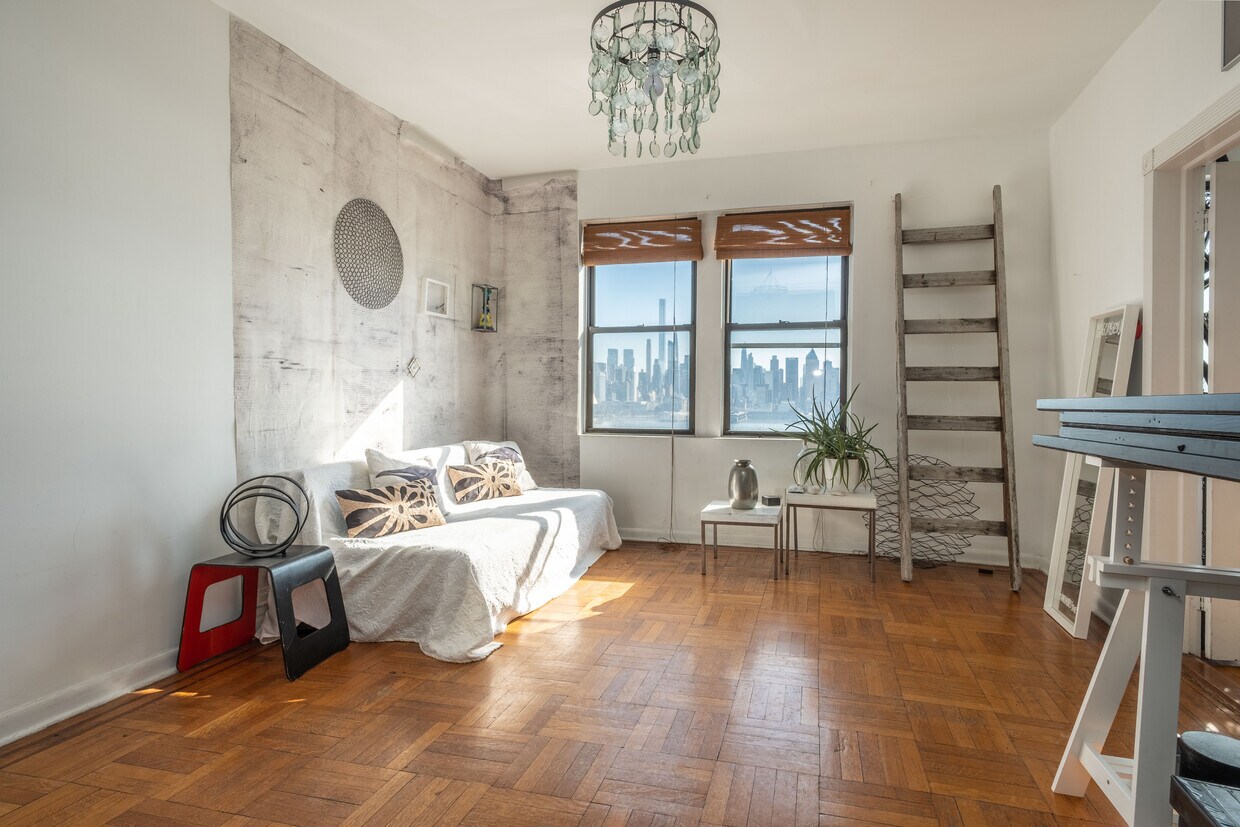 Foto principal - 883 Boulevard E