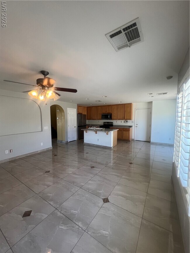 Building Photo - 5233 Aztec Heights St