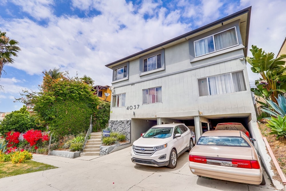 Exterior - 4037 W 28th St (B)