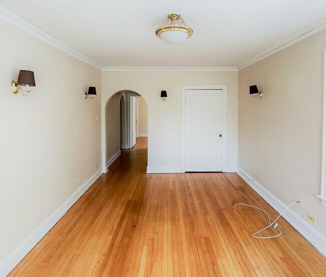 Foto del edificio - 1605 W Sunnyside Ave