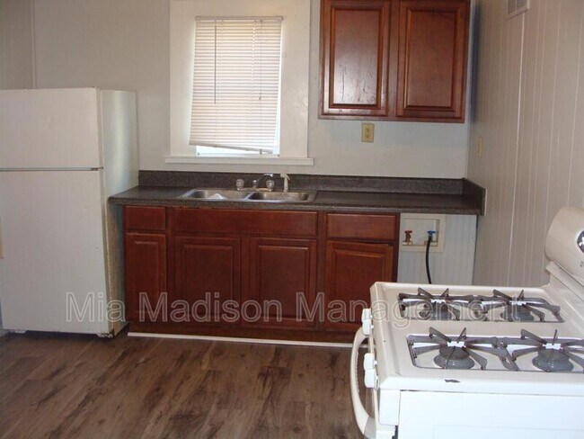 Foto del edificio - 1226 E Henry St