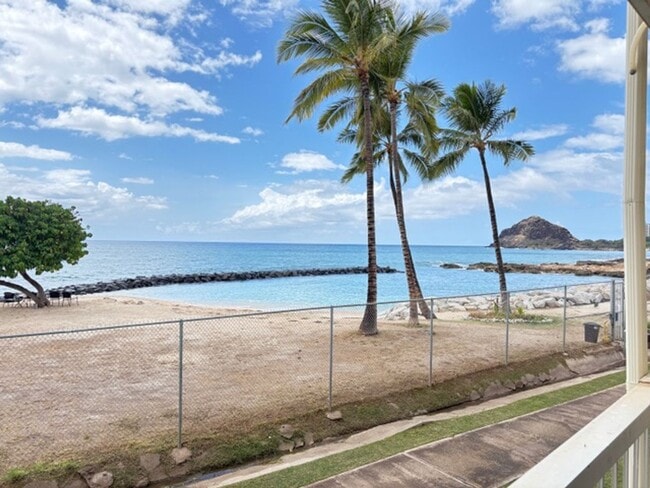 Building Photo - Makaha Surfside - One Bedroom