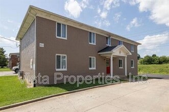 Building Photo - 4913 Saddlebrook Ln