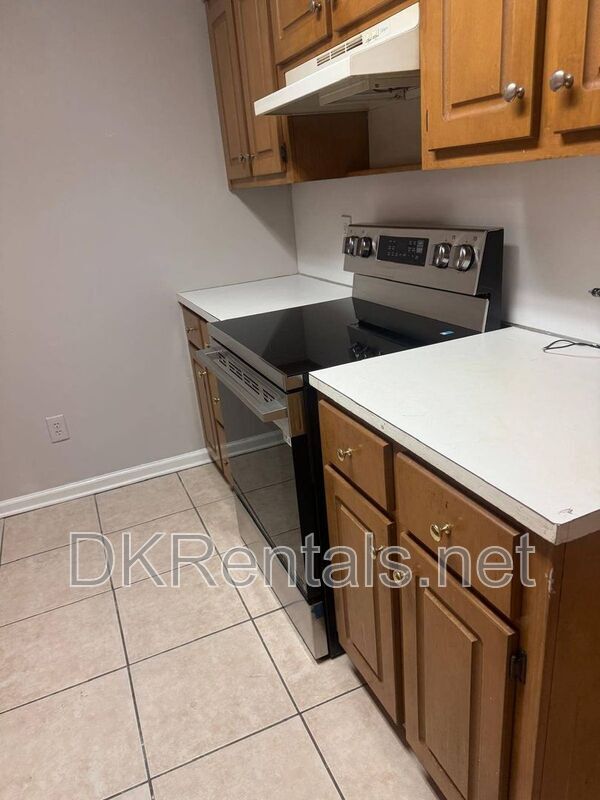 Foto del edificio - 330 Herndon Way