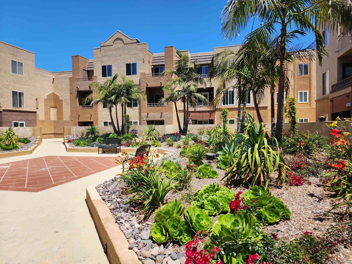 Foto principal - 3520 Lebon Dr