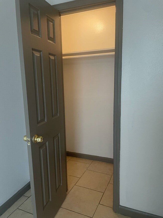 Building Photo - 3028 Avenue M