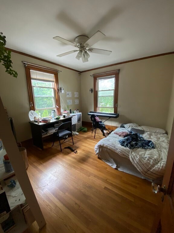 Foto del edificio - 33 Iroquois St