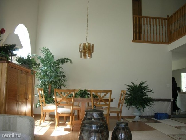 Foto del edificio - 5 br, 3.5 bath House - 4447 W. Lawn Ave