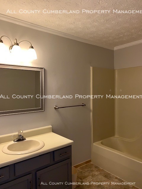 Building Photo - 2785 Country Ct SE