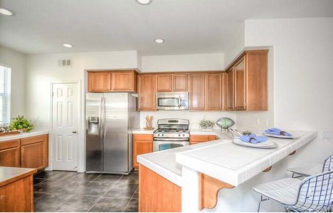 Cocina - 1400 Cobblestone Ln