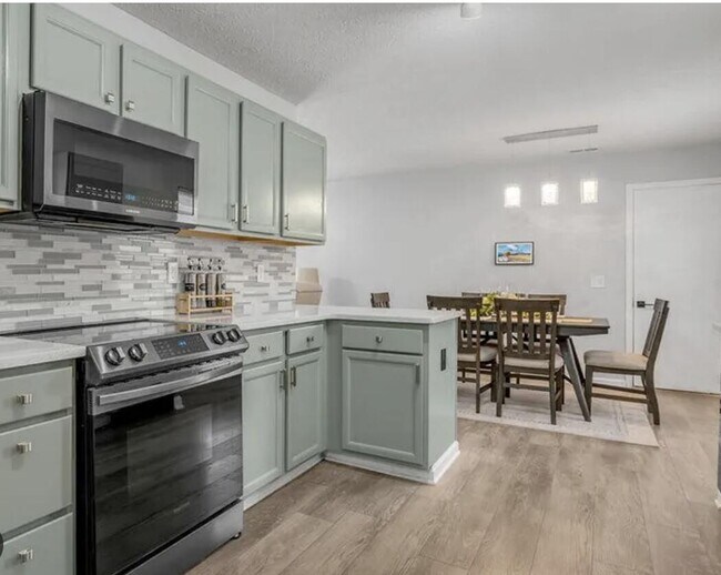 Foto del edificio - 1029 Lemon Rue Way