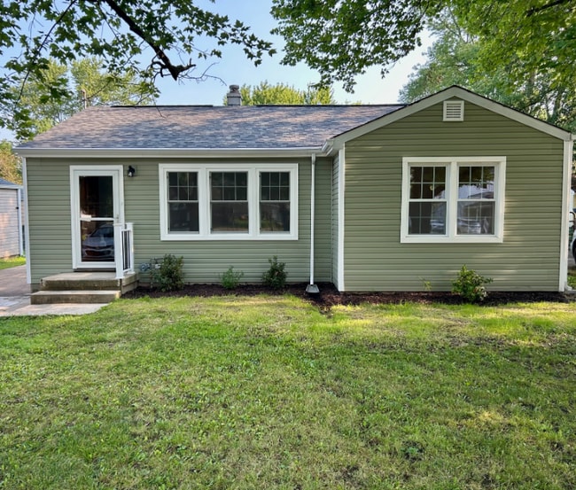 Building Photo - 2324 Van Buskirk Rd