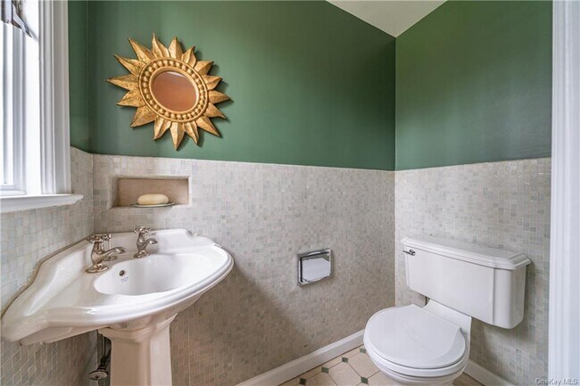 Foto del edificio - 8 Southwoods Ln