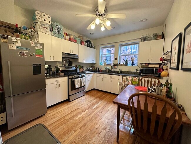 Building Photo - 7 Worcester St