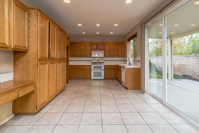 Foto del edificio - 1509 Greenwich Rd