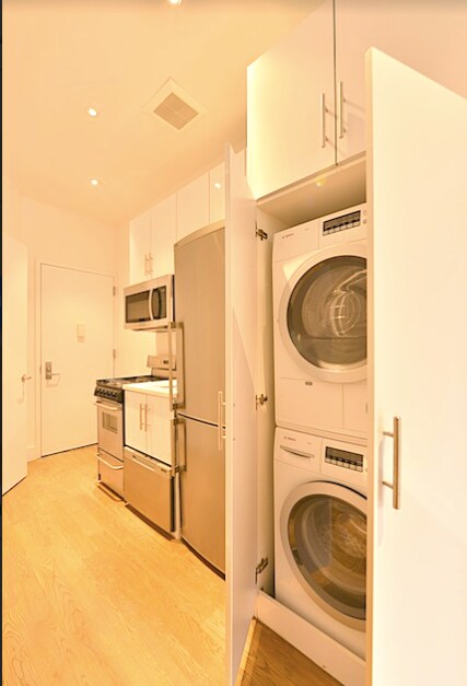 Primary Photo - 409 E 9th St