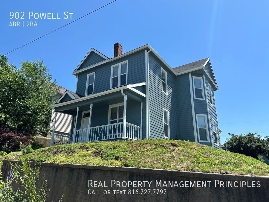 Primary Photo - 902 Powell St