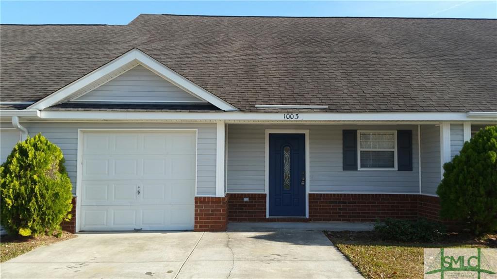 Foto principal - 1003 Towne Park Dr W
