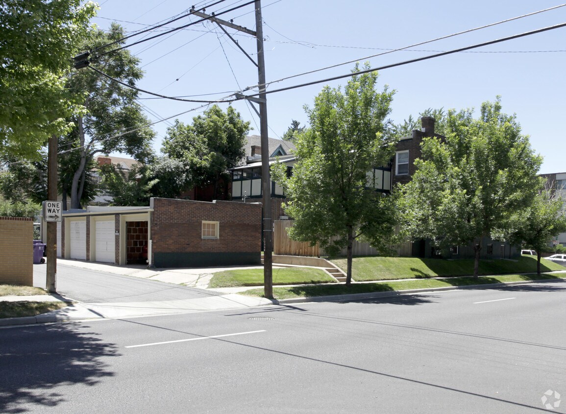 Building Photo - 1284 Columbine St