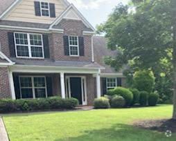 Building Photo - 215 Landon Way