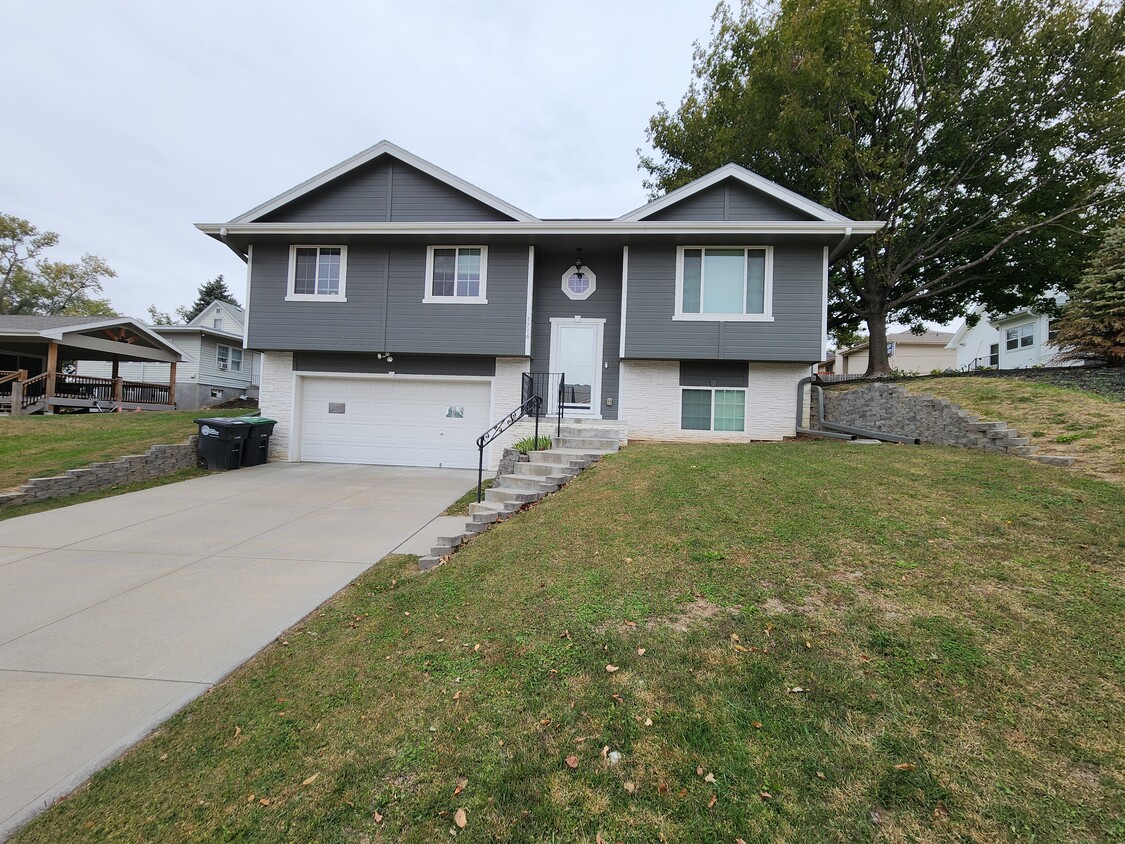 Photo - 5716 Hascall St (Omaha, NE)
