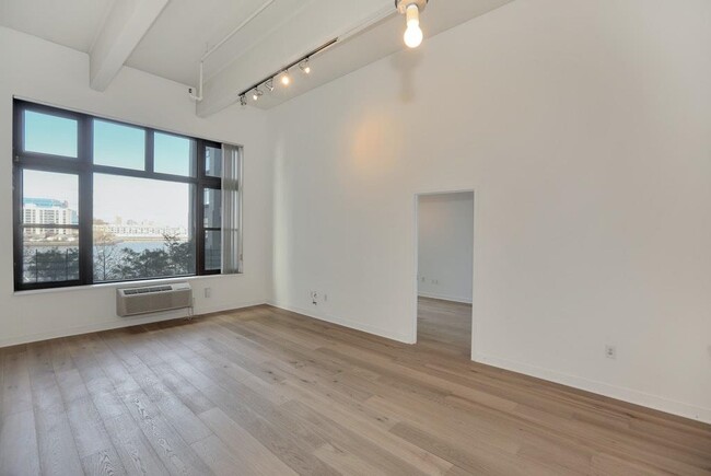 Foto del edificio - 1500 Hudson St