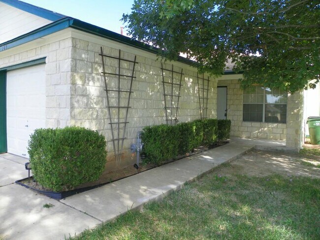 Building Photo - 509 Texas Ave