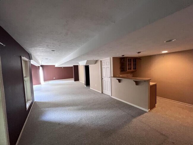 Building Photo - 2009 Friesian Ct NE