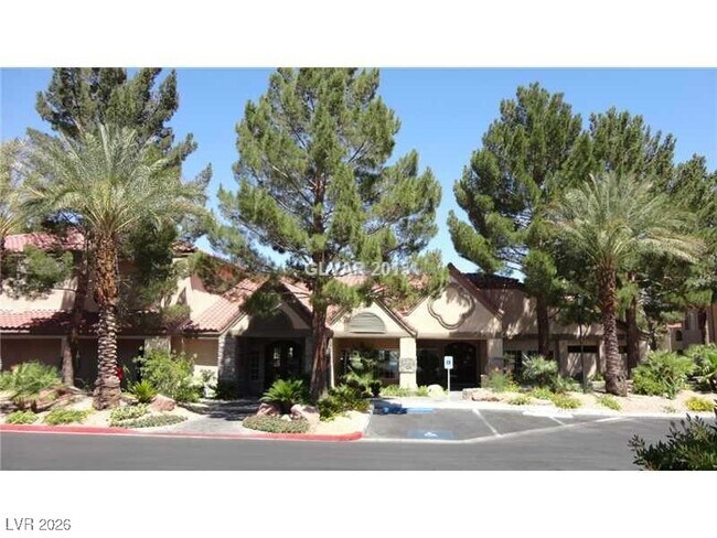 Foto del edificio - 2200 S Fort Apache Rd