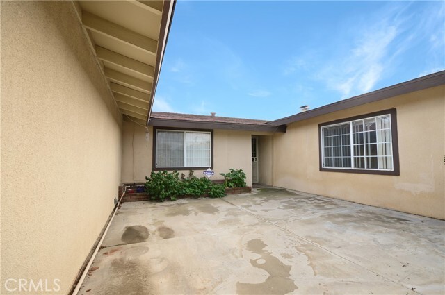 Building Photo - 22149 Tanager St