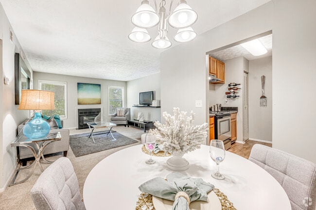 Banyan 1BR, 1BA - 855SF - Dining Room - Wood Creek at Roswell