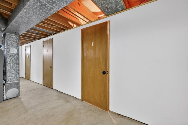 Building Photo - Plan A