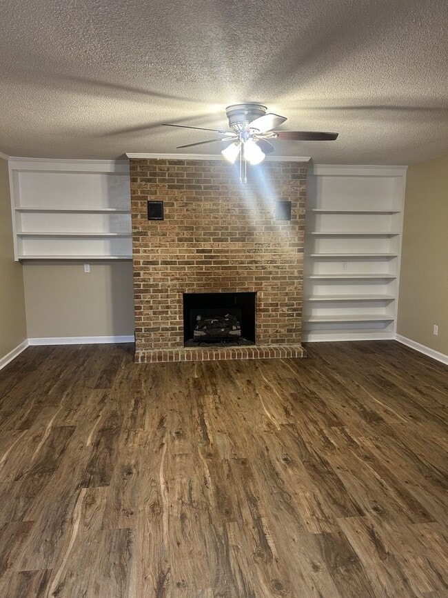 Foto del edificio - 580 Highland Ave NW