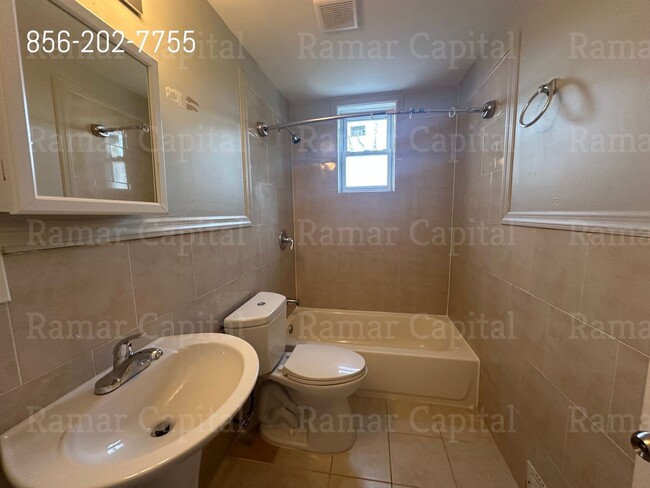 Building Photo - 2 Bedroom - Move in ready unit - Available...