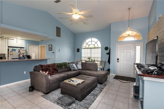 Building Photo - 7557 S Blue Sage