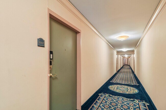 Foto del edificio - 301 N Beauregard St